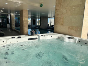 SilverBay - Indoor Pool and Spa Beach Resort